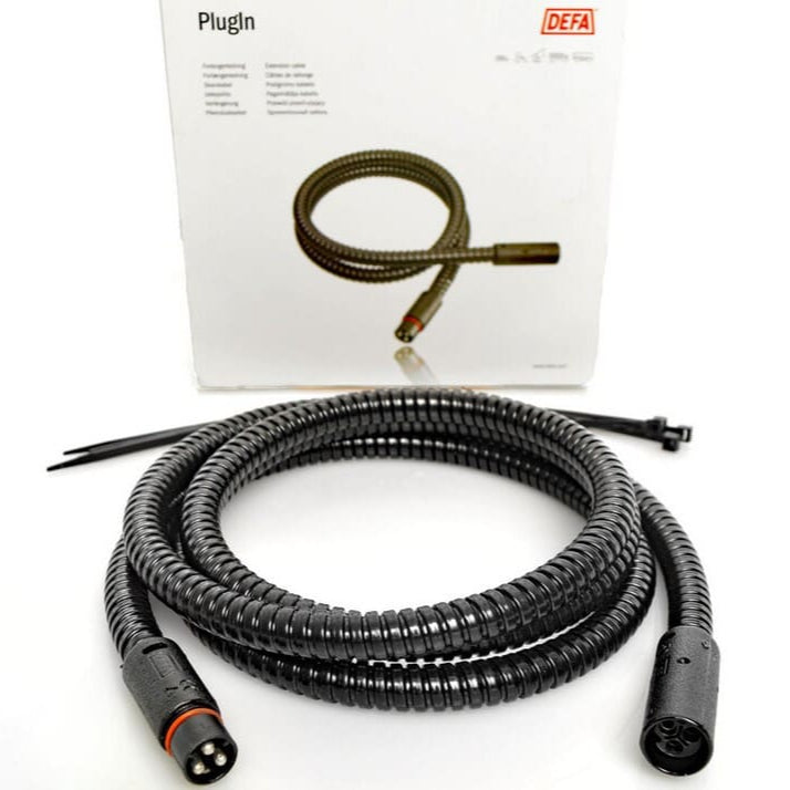 Zwarte DEFA PlugIn verlengkabel 2 meter met mannelijke en vrouwelijke aansluiting voor camper walstroom of WarmUp systeem