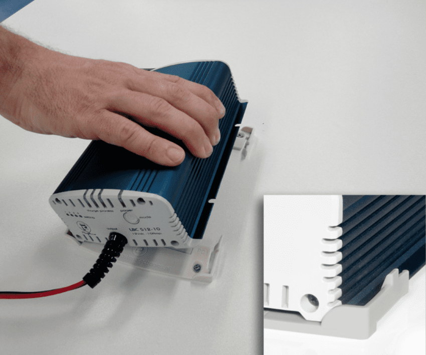 Montageklemmen voor ophangen Xenteq LBC acculader