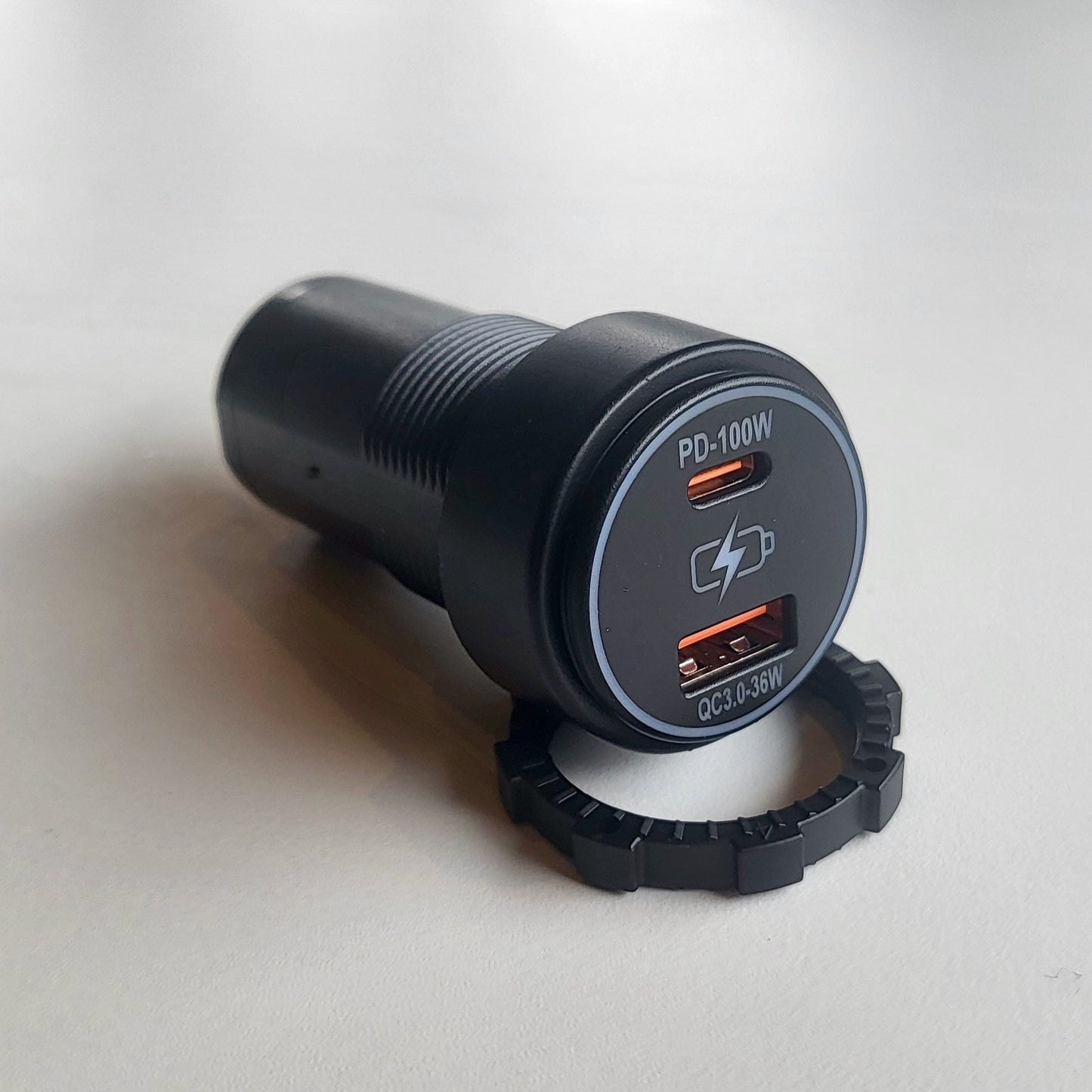 USB 3.0 & USB-c stopcontact 36W/100W