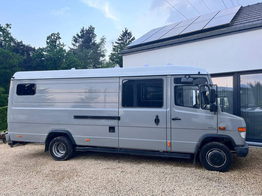 Zelfvoorzienend Reizen met Mercedes Vario 618D