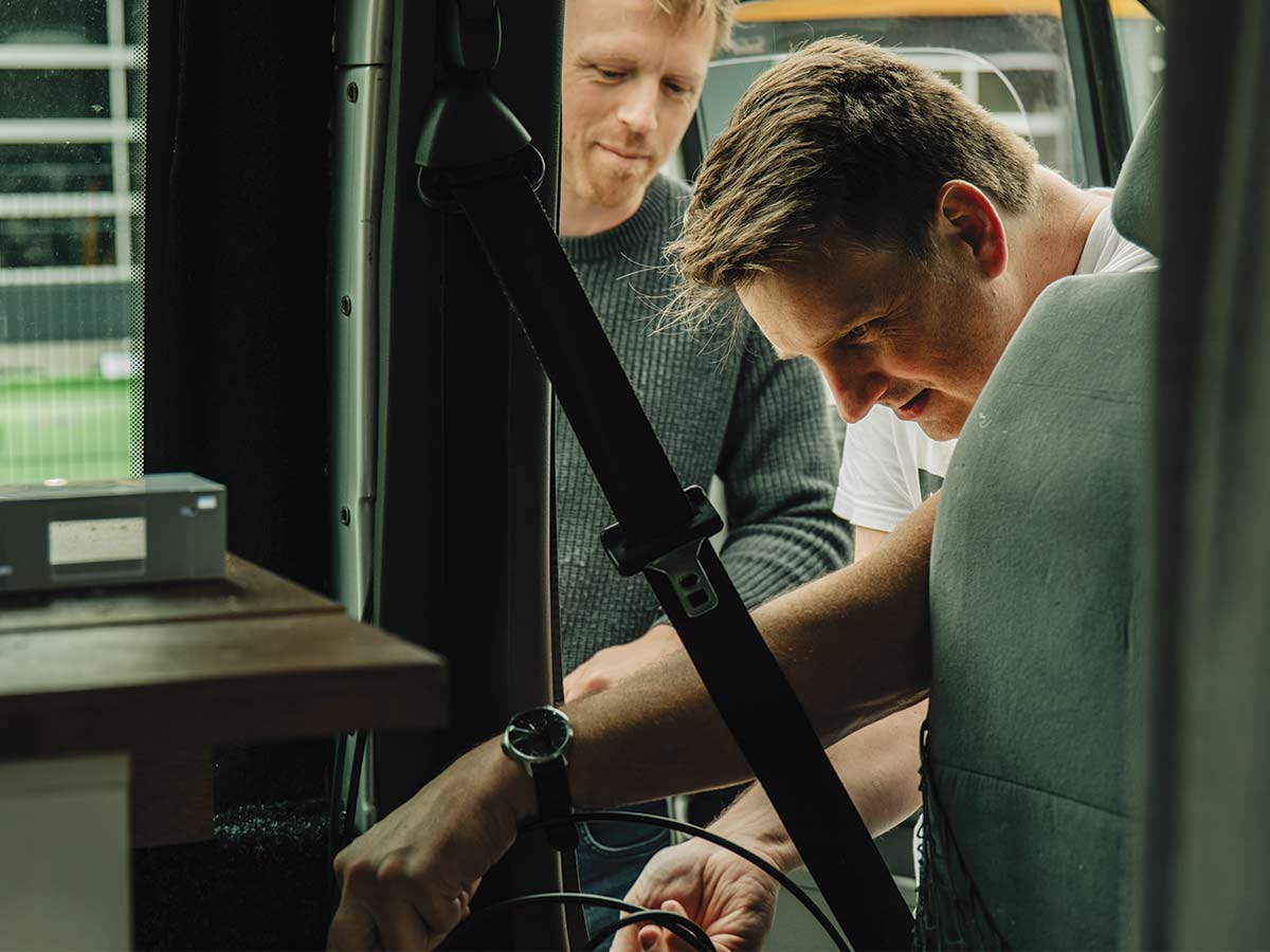 Faraday Energy geeft advies over camper-elektra systemen in de werkplaats